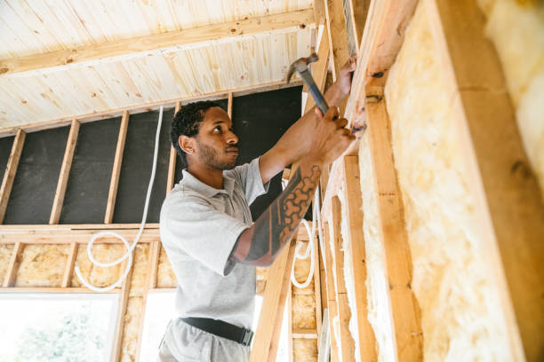 Best Spray Foam Insulation  in East Marion, NY